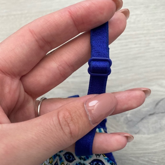 Victoria’s Secret Perfect Shape Bra - Picture 5 of 8